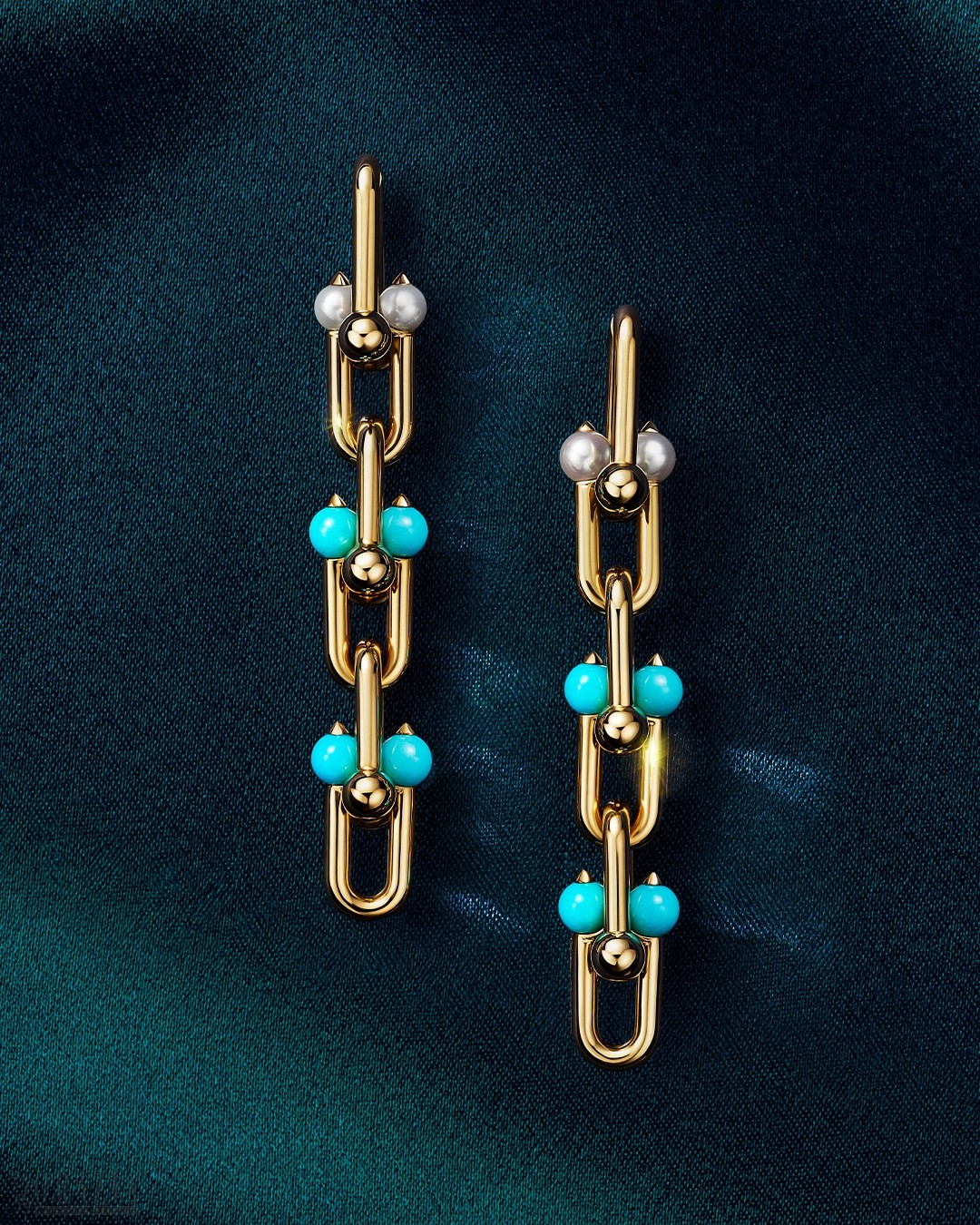 Tiffany & Co. 蒂芙尼HardWear系列18K黄金镶嵌珍珠及绿松石中号链环耳坠_76440832.jpg