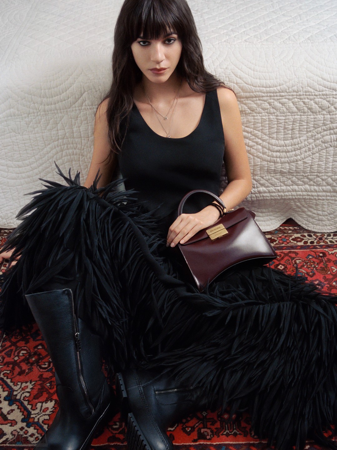 BALENCIAGA HOURGLASS AVENUE BAG CAMPAIGN IMAGE 14.jpg