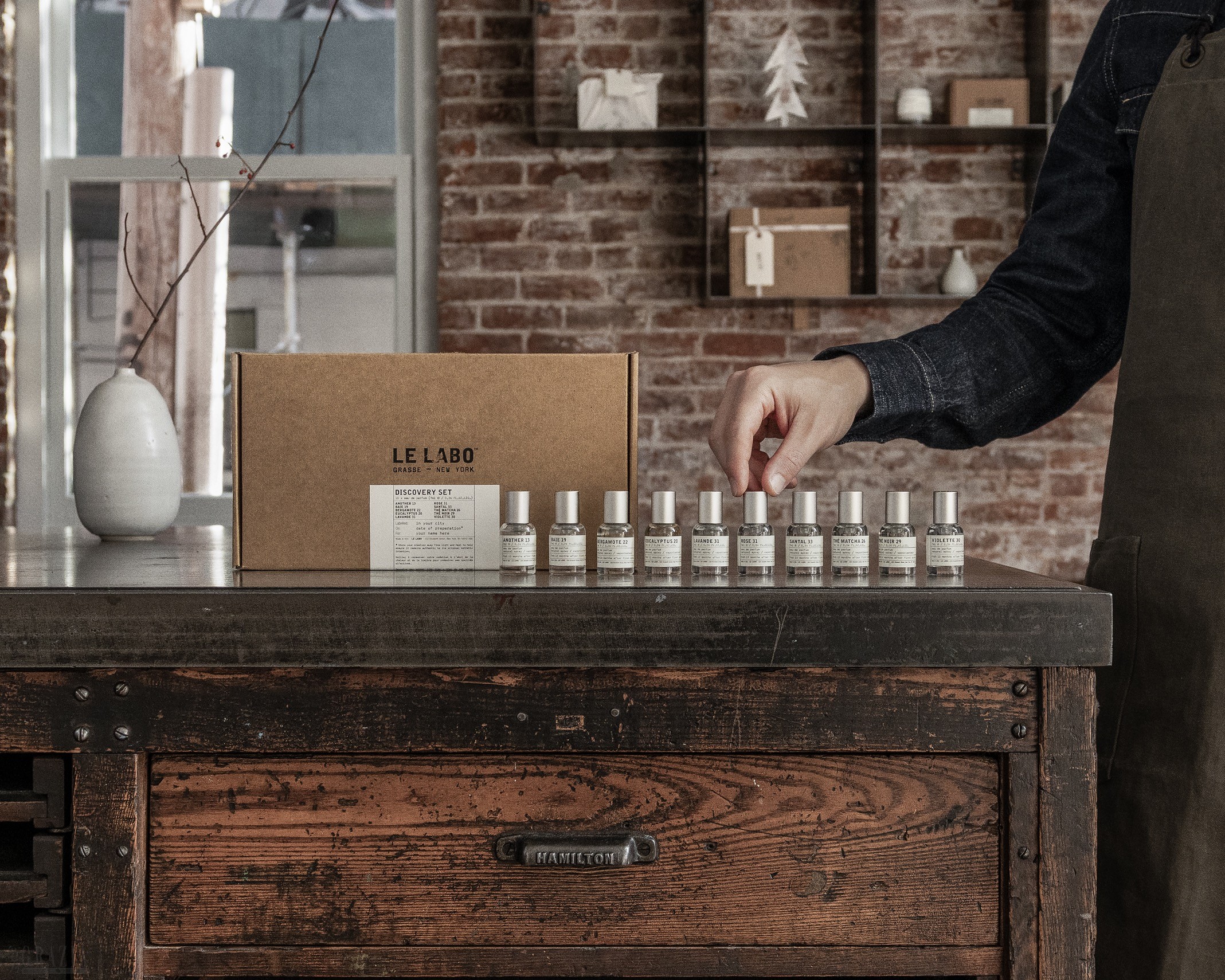 Le Labo 2026 节日探索礼盒 10x7ml Lifestyle图01.jpg