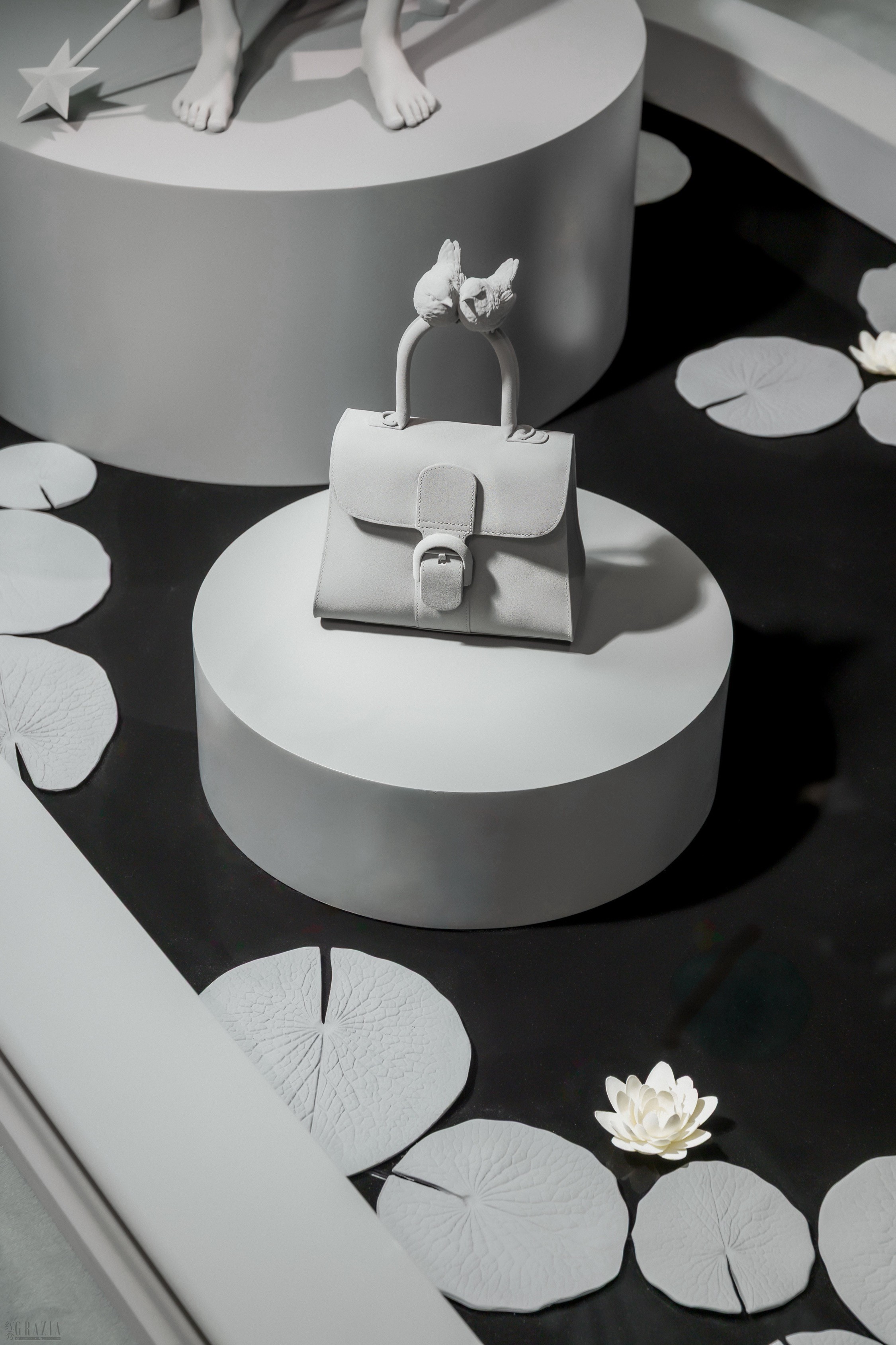 DELVAUX_HANSOPDEBEECK_ARSENALINSTALLATION_YOHANNFONTAINE_4.jpg