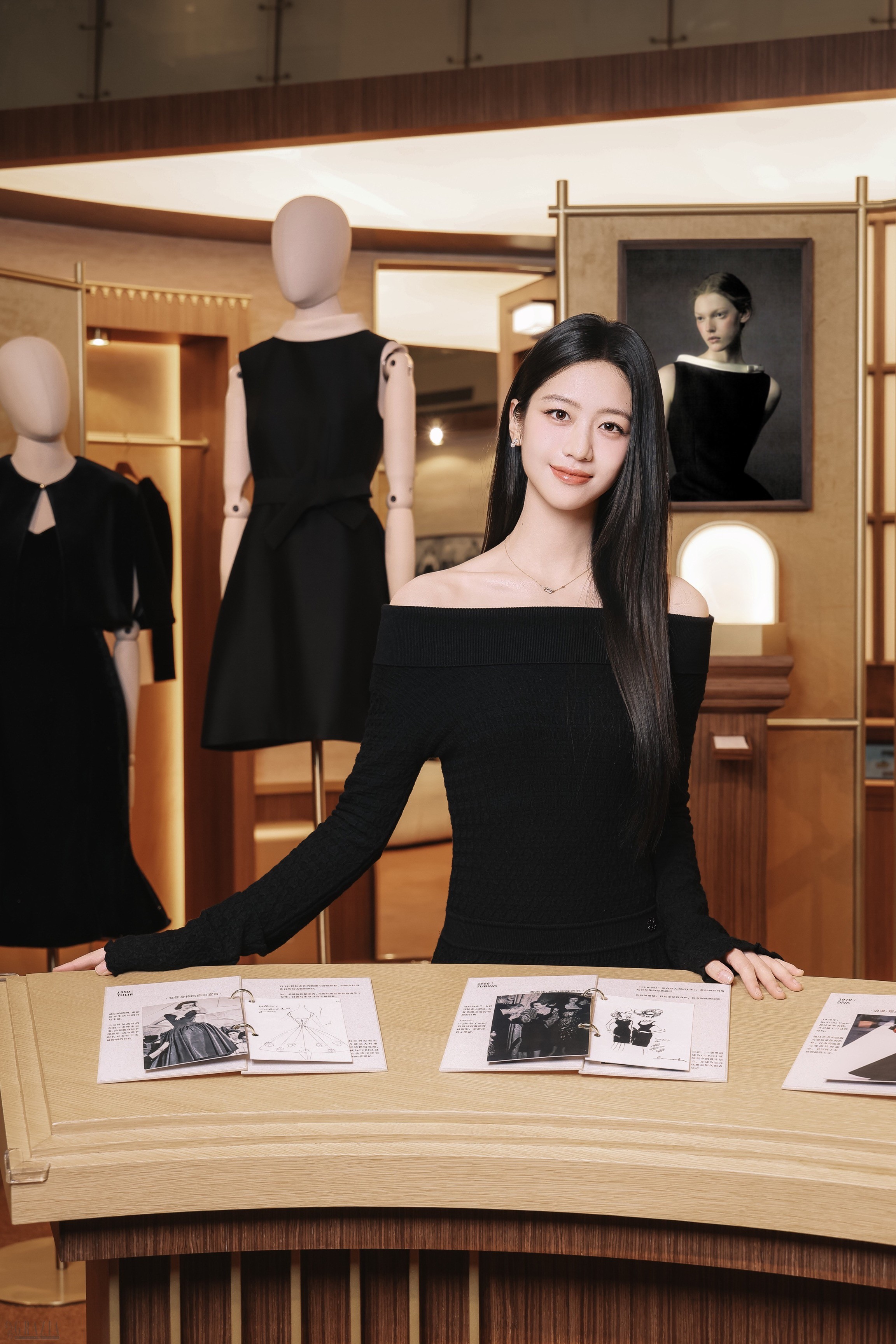【高清图7】CURIEL蔻蕊深圳万象城旗舰店剪彩启幕 传世廓影主题快闪展同步呈献.jpg