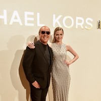 众明星超模身着Michael Kors Collection出席Gold Fragrance 系列香水的发布晚会