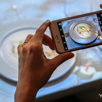 3D视觉魔幻餐桌，在YHOUSE邂逅“小厨师奇遇记”