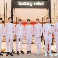 Luxury Rebel 中国首家旗舰店正式登陆！ 粉色少女风席卷上海，大批粉丝挤爆正大广场