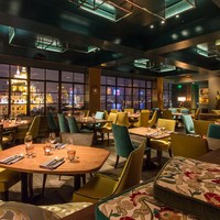 魅蓝餐厅酒廊推出全新美食分享菜单及鸡尾酒单