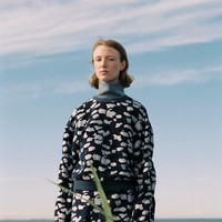 一场始于芬兰的时装对话 ——JUSLIN MAUNULA X PEACEBIRD WOMEN冬季芬兰设计师合作系列上市