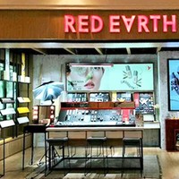彩妆品牌RED EARTH入驻上海环球港 让神秘新力量“燃爆”你的颜值