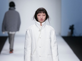 王海震 “王”者归来    HAIZHENWANG 18AW系列上海时装周全球首发