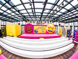 行走表情包，点亮每一天 ——Kipling x Emoji®亚洲独家联名合作设计系列发布