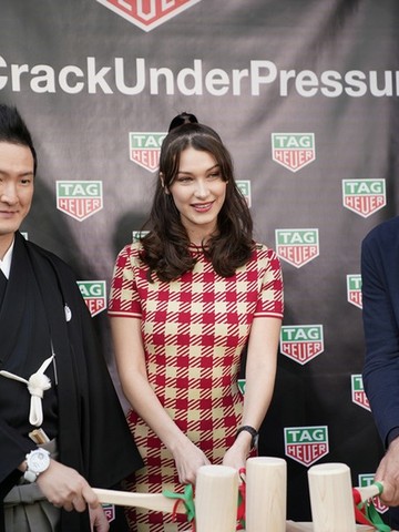 贝拉•哈迪德为TAG Heuer泰格豪雅日本新店揭幕，全新银座店大秀模块化概念