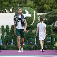 HAZZYS X WIMBLEDON跨界系列首发——以时尚方式诠释网球运动的经典元素