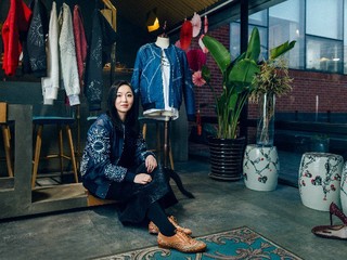 凯迪拉克“不务正业”，与设计师JICHENG、周圆、生永联名强势吸睛