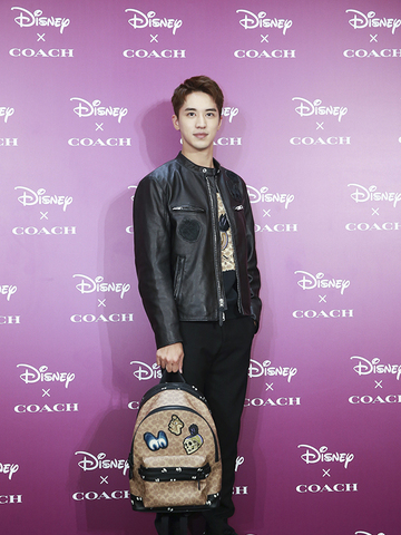 与许魏洲一起颠覆经典Disney公主童话——Disney X Coach 暗黑童话系列概念店于南京德基中庭盛大开幕