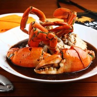 上海素凯泰酒店URBAN Café 携手Ministry of Crab餐厅推出美味蟹宴