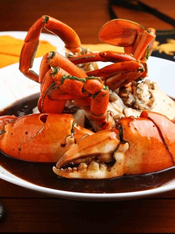 上海素凯泰酒店URBAN Café 携手Ministry of Crab餐厅推出美味蟹宴