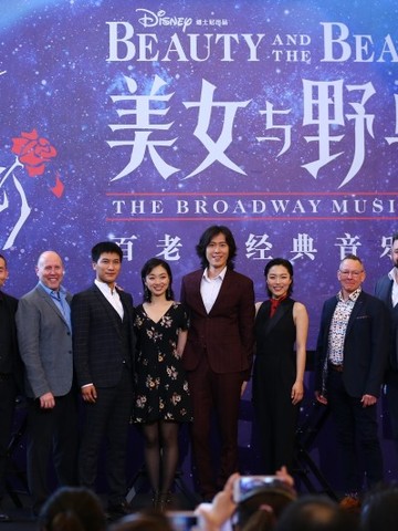 迪士尼音乐剧《美女与野兽》中文版彩排如火如荼  百老汇原班主创团队与本地演员及剧组成员揭秘幕后精彩 