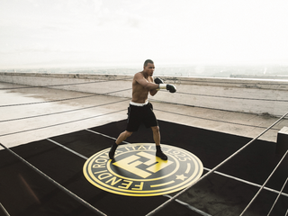 罗马FENDI天台首次举办搏击赛 F IS FOR… FENDI 推出F IS FOR…FIGHTER CHRIS EUBANK JR领衔出击