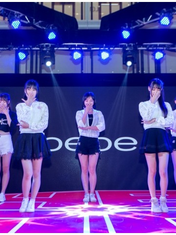 巅峰对决 完全喜欢  ——bebe2018春夏系列