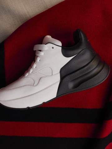 Alexander McQueen 2018年秋冬系列Oversized Runner运动鞋   
