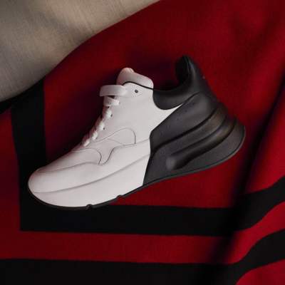 Alexander McQueen 2018年秋冬系列Oversized Runner运动鞋   
