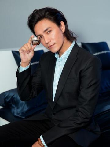 雅诗兰黛亚太区签约著名演员陈坤