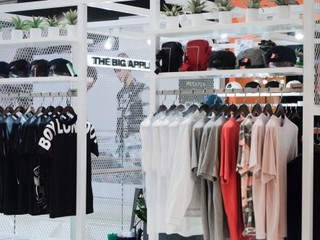 时尚单位THE BIG APPLE在澳门银河开启期间概念店