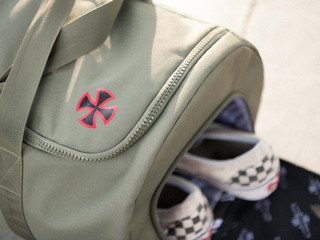 Herschel Supply 与 Independent Truck Company 发布合作新款