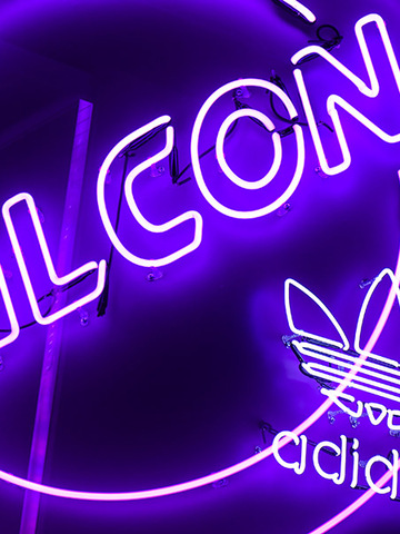 adidas Originals 新鲜事—— FALCON系列全新系列上市，迸发90年代复古精神