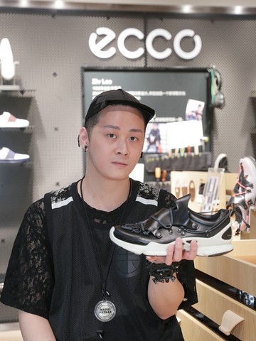 定制大师 Ziv Lee解构ECCO BIOM C 健步C系列