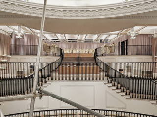 Burberry伦敦摄政街旗舰店焕然一新,全新亮相