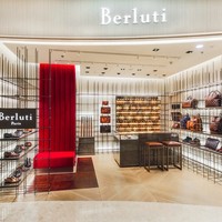 Berluti限时店登陆上海国金中心