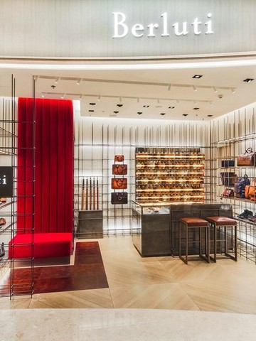 Berluti限时店登陆上海国金中心