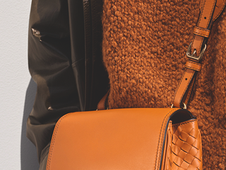 BOTTEGA VENETA推出全新BV LUNA手袋