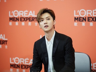 七号型男鹿晗