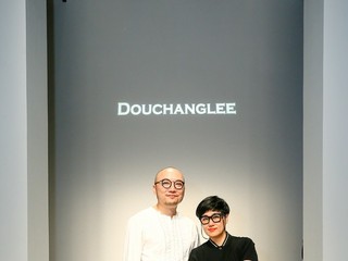 DOUCHANGLEE 最新2019春夏SIGNAL系列 挑战信号错置服装尺度 打破规则元素重组  演译混沌现代美学