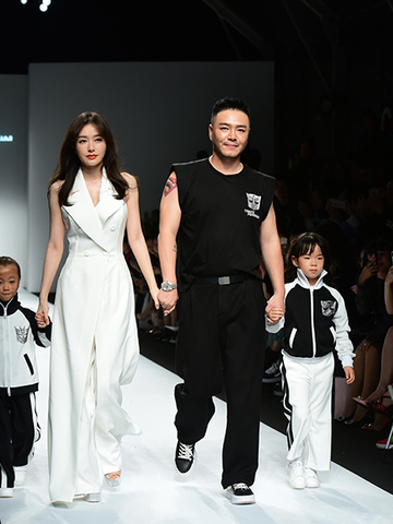 ZHANGSHUAI 2019SS亮相上海时装周 演绎新复古时代的优雅美学