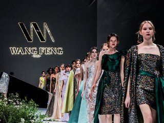 物  中国设计师品牌WANG FENG 2019春夏礼服秀