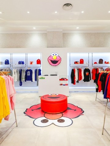 Sesame Street芝麻街全球时尚首店落户上海新世界大丸百货