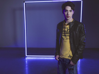 Superdry与许魏洲诠释秋冬街头潮酷“型”态！  一起释放#Super敢燥#青春原力