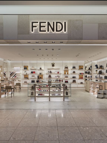 FENDI希斯罗机场首家精品店于第四航站楼盛大开幕