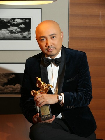 实力演员徐峥金马封帝 佩戴萧邦L.U.C Heritage Grand Cru腕表共历荣耀时刻   
