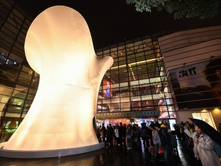 上海新天地2019新年亮灯仪式于南里广场举行