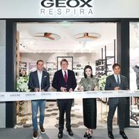 健乐士GEOX代言人景甜揭幕上海X-Store概念店  开启秋冬新“履”程