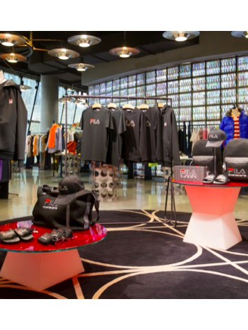 圣诞来袭！10 Corso Como 上海概念店发布 FILA联名合作系列 暨推出Christmas Wonderland主题空间
