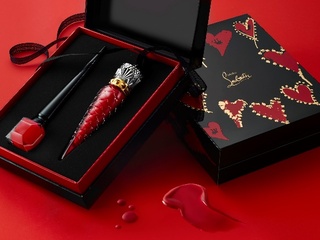 CHRISTIAN LOUBOUTIN 情人节限定版​LOUBIVALENTINE’S 经典红粉甜心礼盒