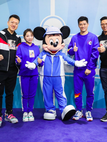 80年代复古运动风， 年轻型格最时尚  ——迪士尼和李宁合作推出“李宁复古运动米奇系列”服饰
