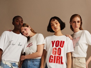 NET-A-PORTER 颇特女士于国际妇女节前夕推出6款独家T恤 以支持慈善组织 WOMEN FOR WOMEN INTERNATIONAL