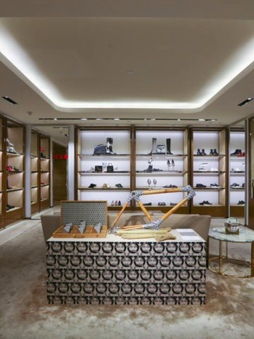 Salvarore Ferragamo携手Kate Wood Originals发布Gancini限定系列