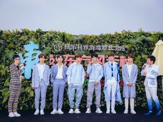 格乐利雅海岛婚礼节 半个娱乐圈与奢侈品牌的跨界狂欢