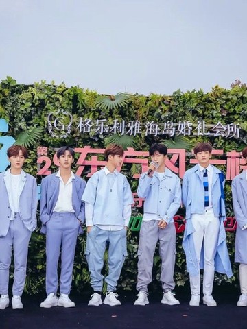 格乐利雅海岛婚礼节 半个娱乐圈与奢侈品牌的跨界狂欢